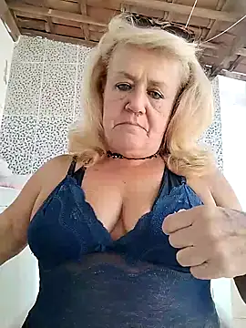 Belladama61 online show from April 2026 04:57:02 PM