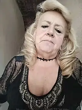 Snapshot of Belladama61 chatting on September 2025 12:22:01 PM Belladama61 online show from September 2025 12:22:01 PM