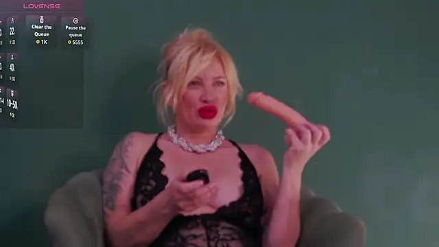 NatashaIvacenko online show from November 2025 04:05:01 AM