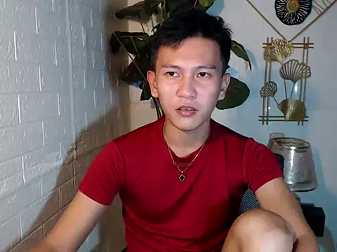 Snapshot of RalfAsian25 chatting on May 2026 03:42:01 PM RalfAsian25 online show from May 2026 03:42:01 PM