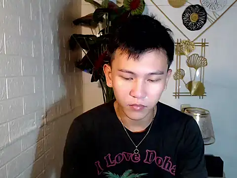 Snapshot of RalfAsian25 chatting on May 2026 05:58:02 AM RalfAsian25 online show from May 2026 05:58:02 AM