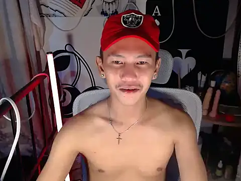 RalfAsian25 online show from February 2026 05:24:02 PM