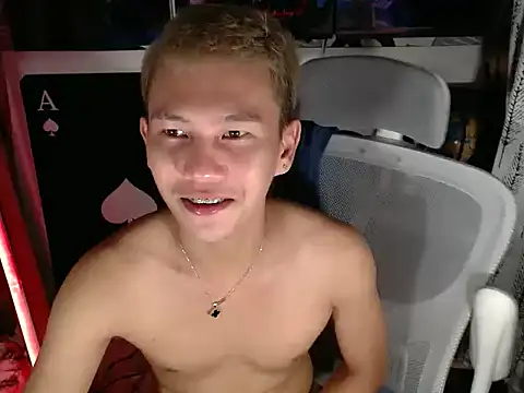 RalfAsian25 online show from April 2026 10:55:01 AM