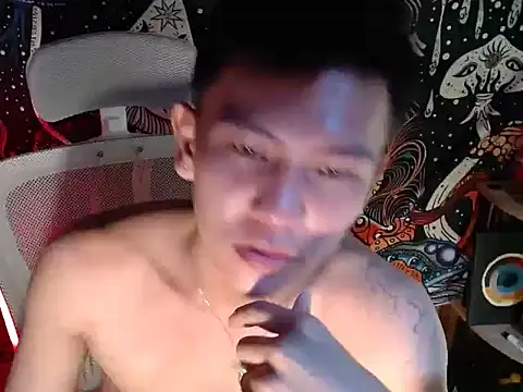 Snapshot of RalfAsian25 chatting on May 2026 03:53:02 PM RalfAsian25 online show from May 2026 03:53:02 PM
