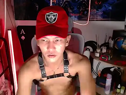 RalfAsian25 online show from February 2026 05:21:01 PM