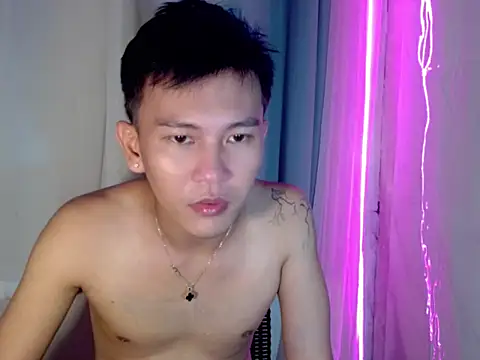 Snapshot of RalfAsian25 chatting on May 2026 08:34:02 AM RalfAsian25 online show from May 2026 08:34:02 AM