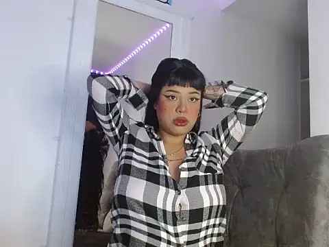 reina reina online show from October 2025 10:30:02 PM