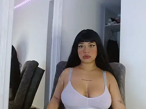 reina reina online show from October 2025 12:55:02 AM