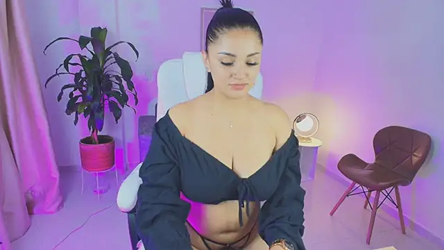 Julieta92  online show from December 2025 11:20:02 AM