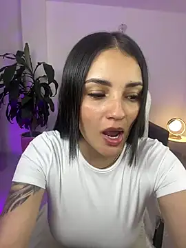 Julieta92  online show from May 2026 11:14:01 PM