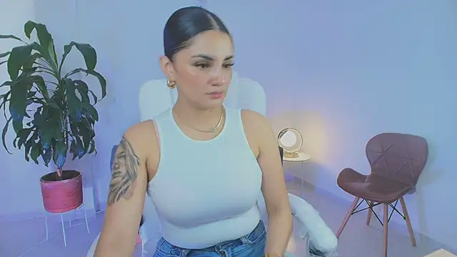 Julieta92  online show from May 2026 09:07:02 PM