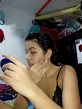 Snapshot of Little-Pussy-Sweet chatting on October 2025 03:37:01 AM Little-Pussy-Sweet online show from October 2025 03:37:01 AM