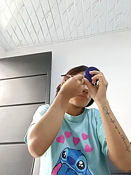 Snapshot of Little-Pussy-Sweet chatting on November 2025 01:22:02 PM Little-Pussy-Sweet online show from November 2025 01:22:02 PM