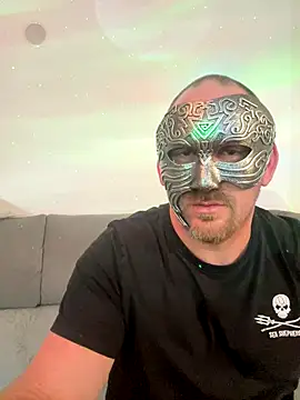 Snapshot of Celin_Luca210 chatting on September 2025 06:18:02 PM Celin Luca210 online show from September 2025 06:18:02 PM