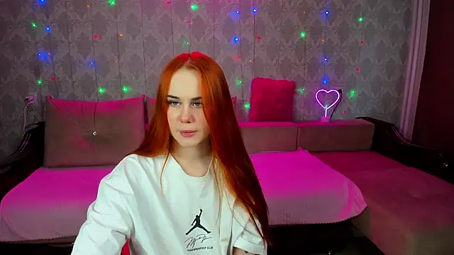 Molly Kitty online show from September 2025 02:51:02 AM