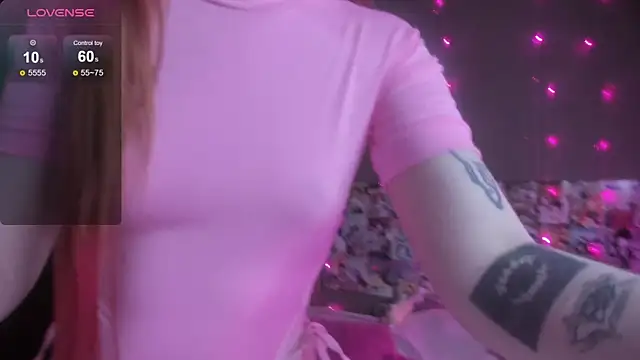 Molly Kitty online show from March 2026 04:57:02 AM