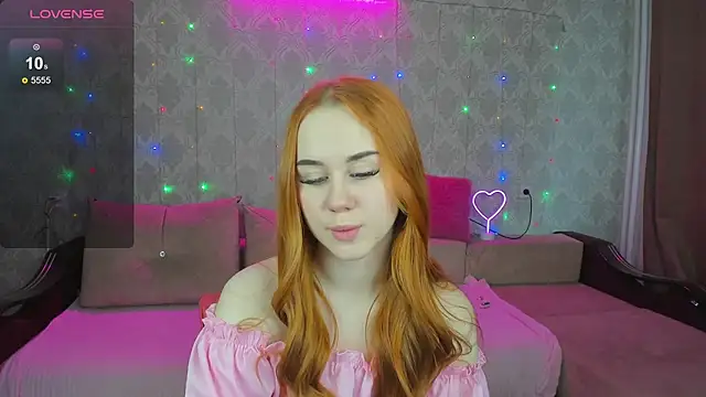 Snapshot of Molly_Kitty chatting on October 2025 03:07:01 AM Molly Kitty online show from October 2025 03:07:01 AM