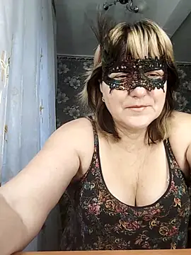 AliceGold5231 online show from November 2025 06:30:01 AM