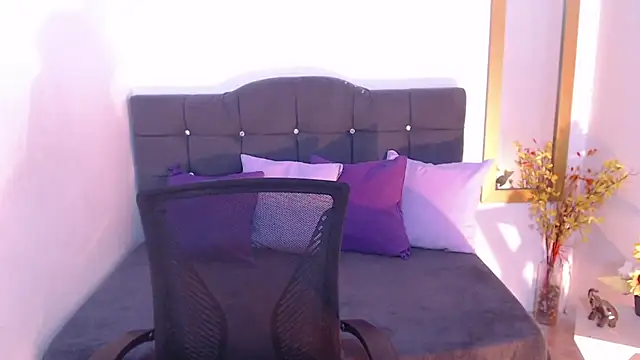 Snapshot of SamantaSweett_ chatting on November 2025 01:48:01 PM SamantaSweett online show from November 2025 01:48:01 PM