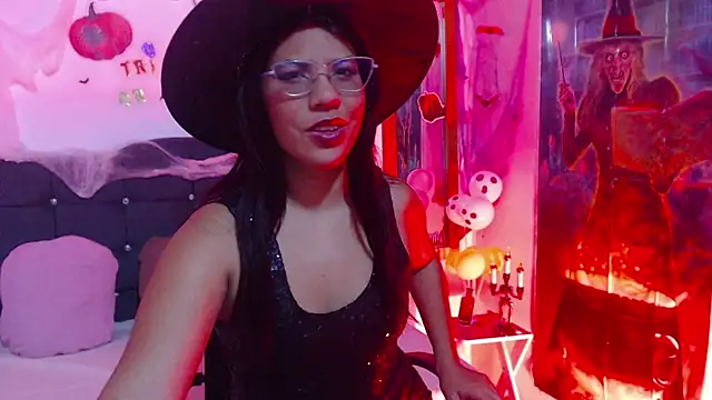 Snapshot of SamantaSweett_ chatting on October 2025 02:16:01 PM SamantaSweett online show from October 2025 02:16:01 PM