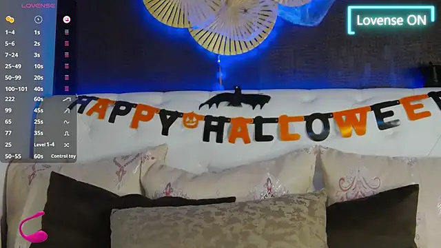 Snapshot of BellaKarma chatting on October 2025 09:17:01 AM BellaKarma online show from October 2025 09:17:01 AM