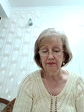 AlikaSwan5821 online show from October 2025 07:03:02 PM