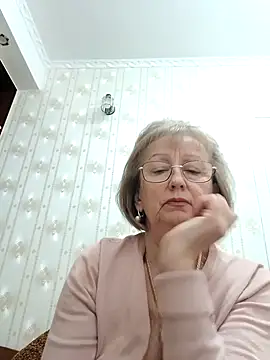 AlikaSwan5821 online show from October 2025 02:09:02 PM