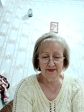 AlikaSwan5821 online show from December 2025 08:14:02 PM