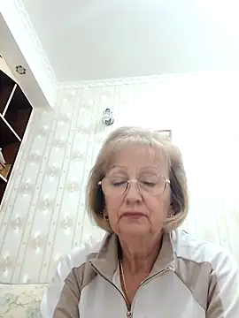 AlikaSwan5821 online show from October 2025 06:51:01 PM