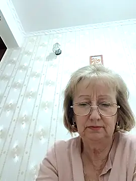 AlikaSwan5821 online show from November 2025 07:50:02 PM