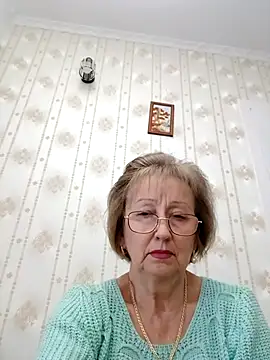 AlikaSwan5821 online show from December 2025 07:37:02 PM