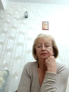 AlikaSwan5821 online show from September 2025 07:42:02 PM