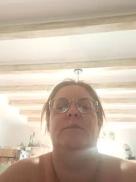 Misspapillon1840 online show from September 2025 09:12:02 AM