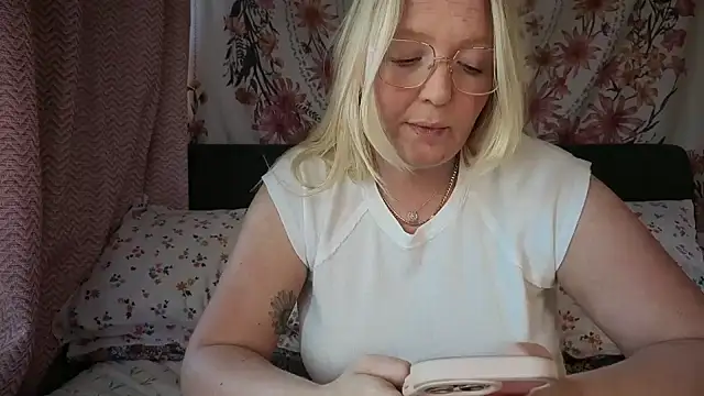 Daisyxoxo  online show from May 2026 09:36:02 AM