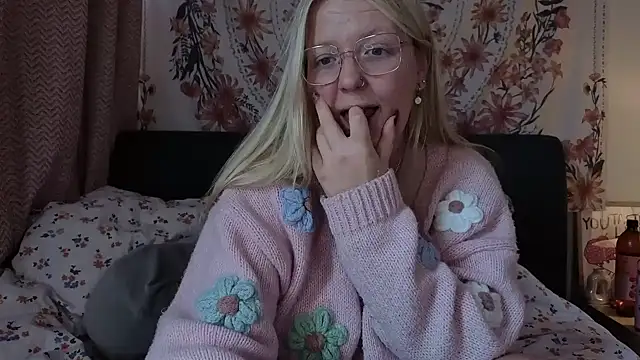 Daisyxoxo  online show from March 2026 09:49:01 AM