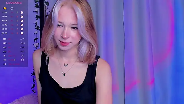 Snapshot of MiSeki chatting on November 2025 01:53:01 AM MiSeki online show from November 2025 01:53:01 AM