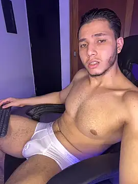 Snapshot of max_valiant1 chatting on December 2025 04:29:01 AM max valiant1 online show from December 2025 04:29:01 AM