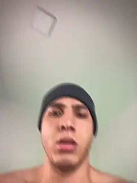 Snapshot of max_valiant1 chatting on February 2026 01:03:02 AM max valiant1 online show from February 2026 01:03:02 AM