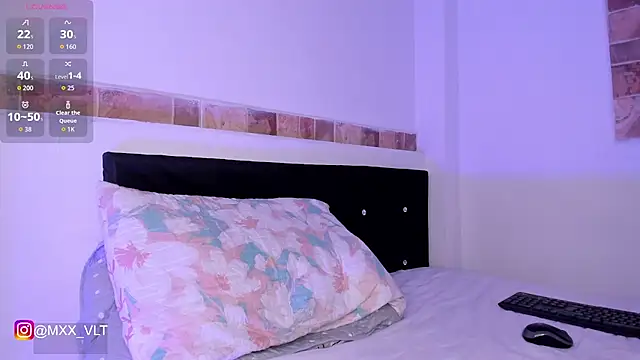 Snapshot of max_valiant1 chatting on November 2025 09:35:02 AM max valiant1 online show from November 2025 09:35:02 AM