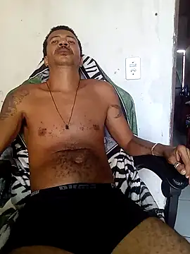 moreno25centimetro online show from April 2026 06:38:01 PM
