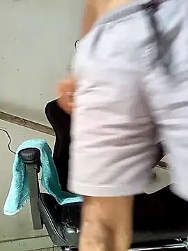 moreno25centimetro online show from February 2026 10:33:01 AM