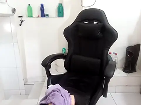 moreno25centimetro online show from November 2025 12:44:02 PM