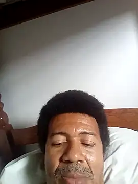 moreno25centimetro online show from December 2025 03:45:01 PM