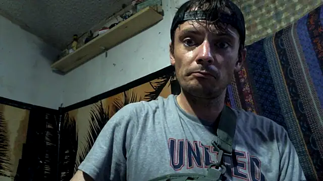 Snapshot of RichardW chatting on October 2025 07:21:02 AM RichardW online show from October 2025 07:21:02 AM