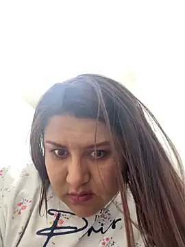 naomy26 online show from October 2025 08:39:02 PM
