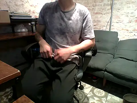 Molly Erik online show from March 2026 03:29:01 AM