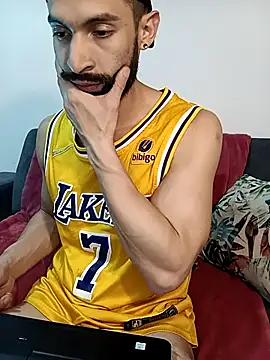 Enzo-wolf33 online show from October 2025 01:28:01 AM