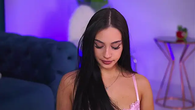 Snapshot of NinaSolenne chatting on January 2026 08:02:01 PM NinaSolenne online show from January 2026 08:02:01 PM