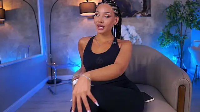 NinaSolenne online show from May 2026 12:22:02 PM
