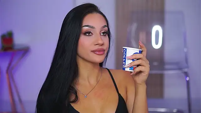 NinaSolenne online show from November 2025 07:47:01 PM